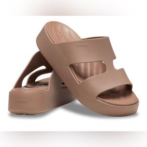 NWT Crocs Getaway Platform H Strap- Latte Size 8